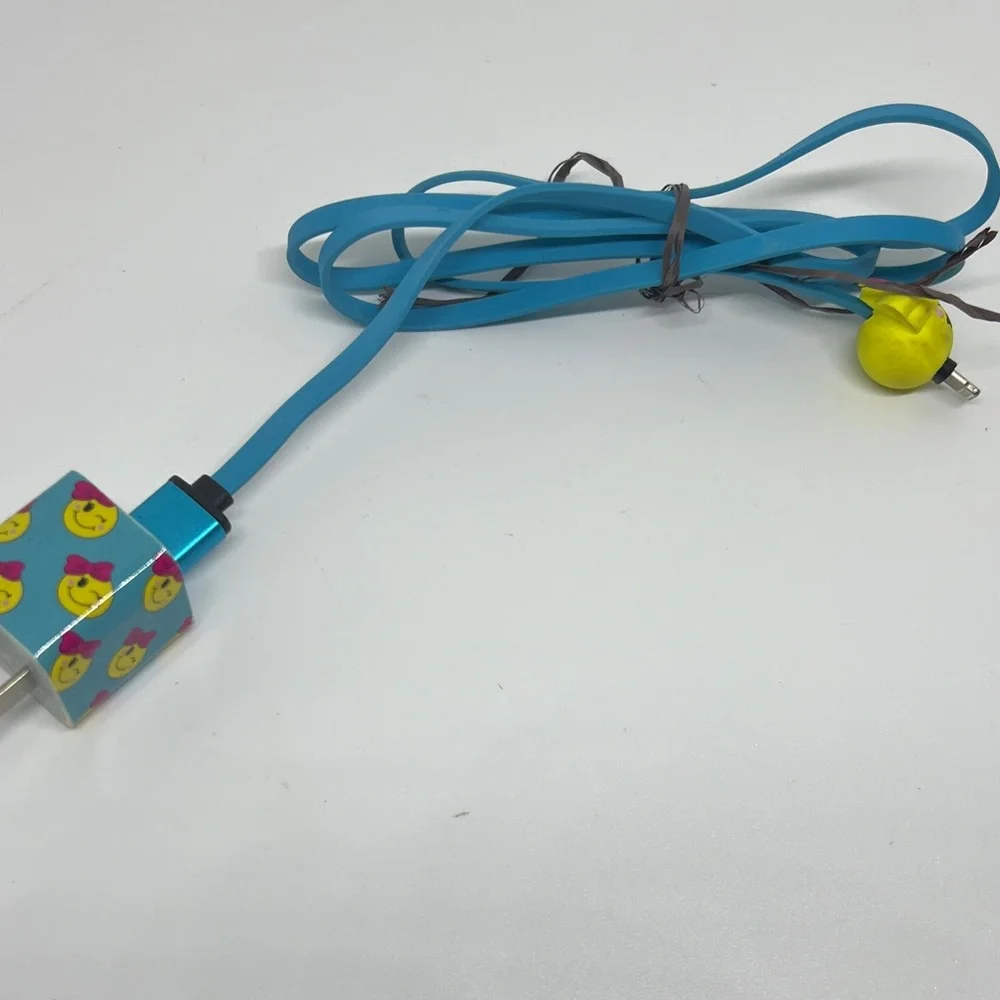 Almost New Smiley Blue Charging Cable with Smiley Face Adapter